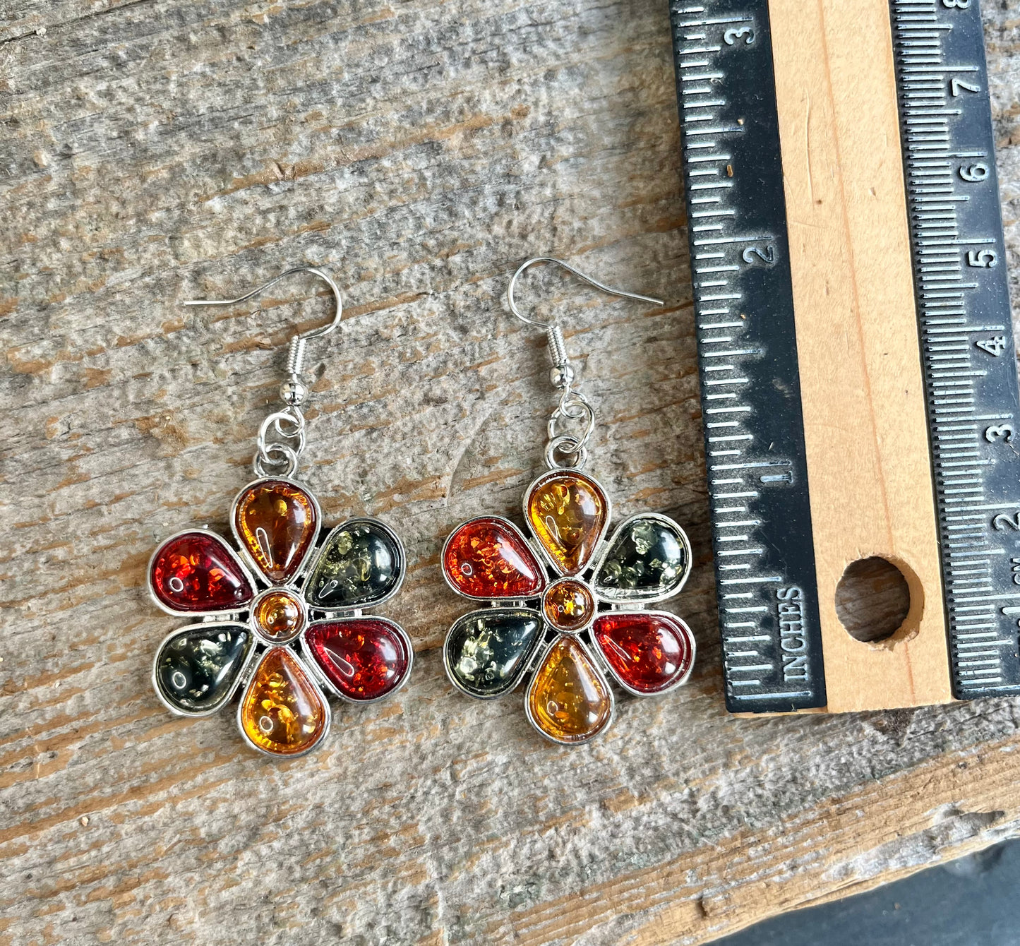 Boho Flower Drop Earrings – Multicolour Faux Amber Style Resin Floral Earrings – Silver Tone Retro Hippie Jewellery