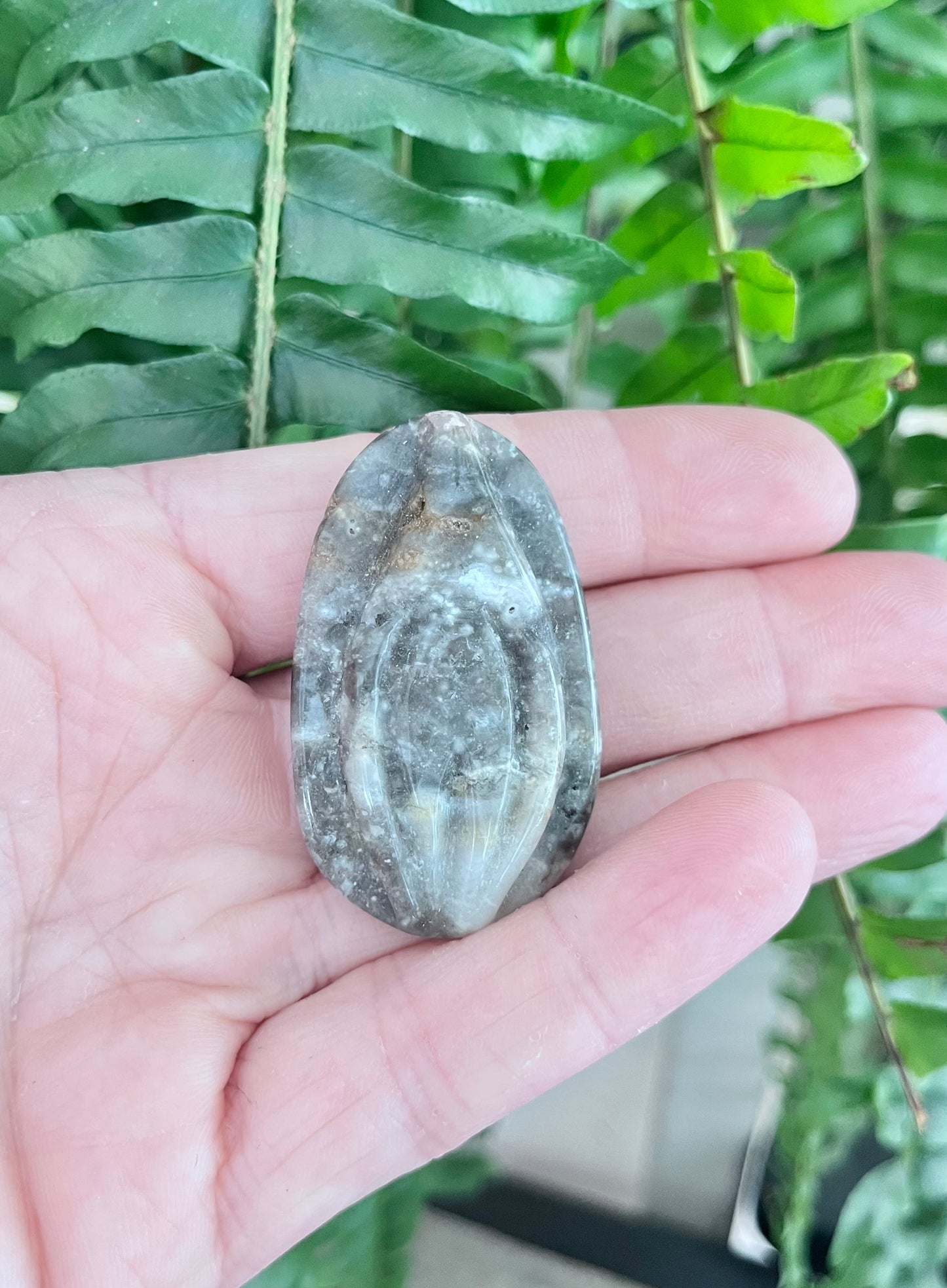 Agate Stone Vulva Carving