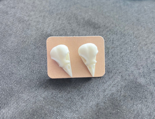 Ivory Resin Crow Skull Stud Earrings | Gothic Nature-Inspired Earrings
