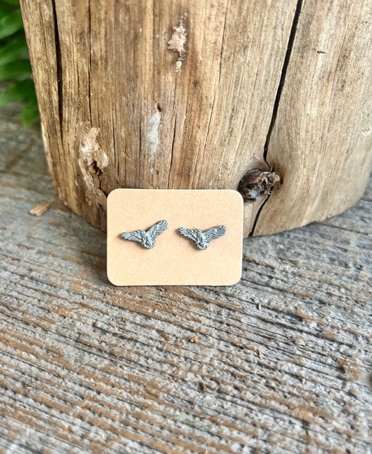 Eagle Jewelry Set – Pendant Necklace & Stud Earrings – Symbol of Strength, Freedom & Vision