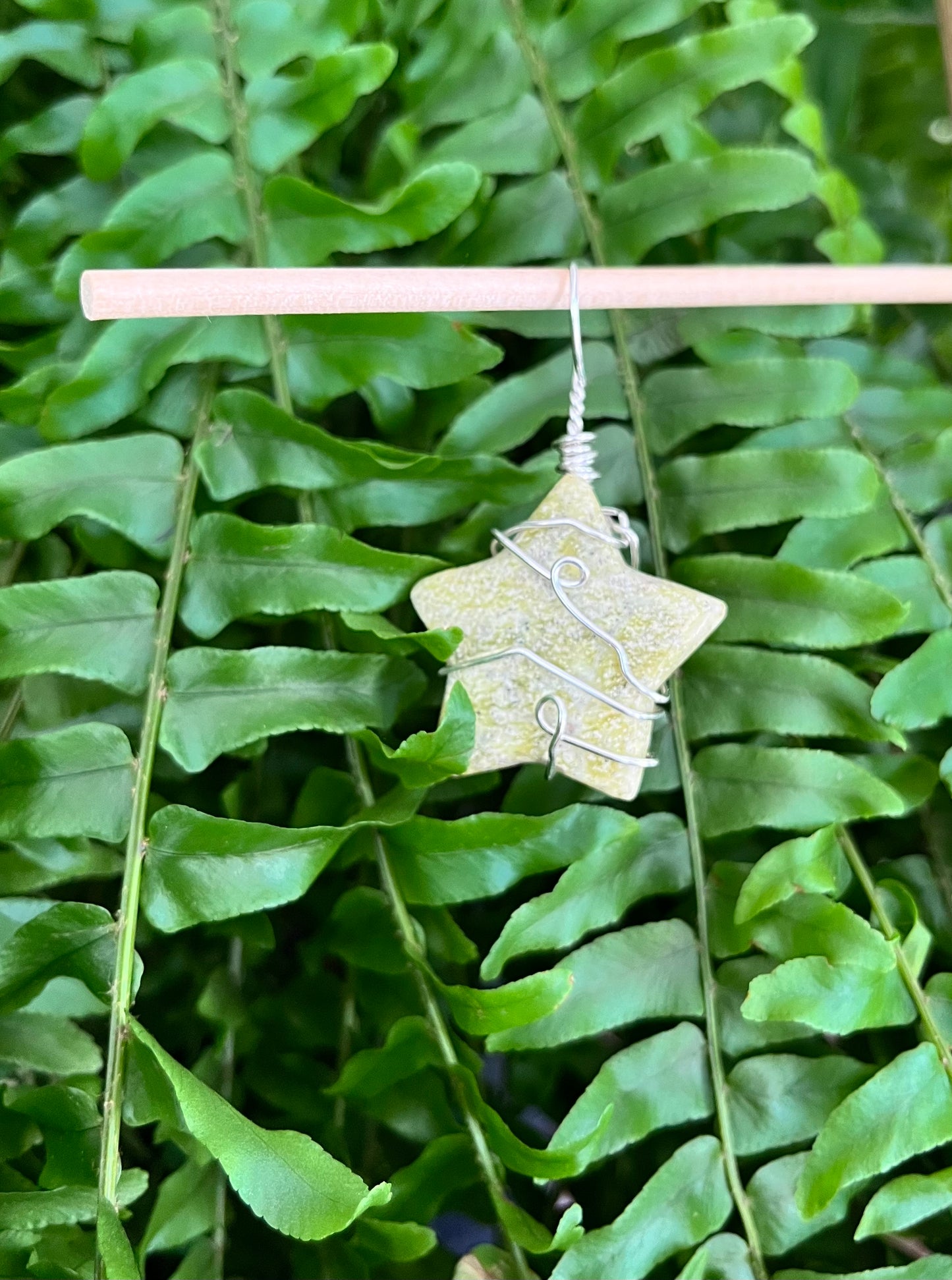 Light Green Serpentine Star in silver wire, pendant necklace