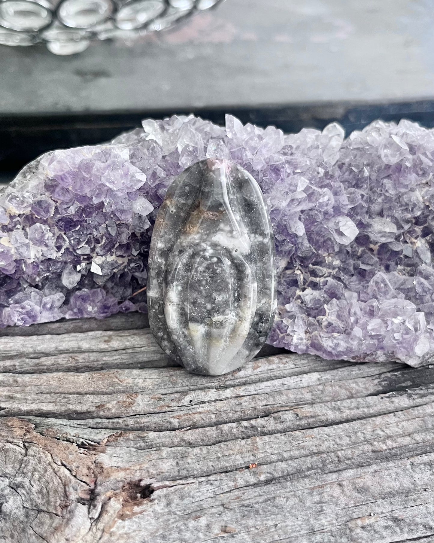 Agate Stone Vulva Carving
