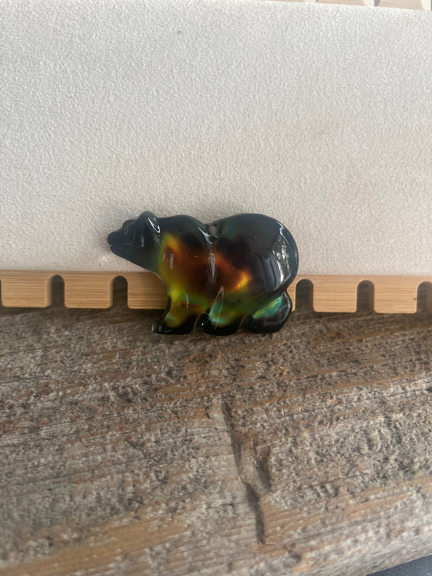 Custom Mood Bear Pendant – Colour-Changing Stone with Your Choice of Wire