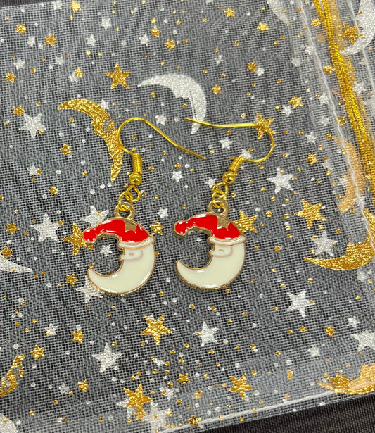Gold-Plated “Man in the Moon” Santa Hat Earrings – Festive Holiday Dangle Jewelry